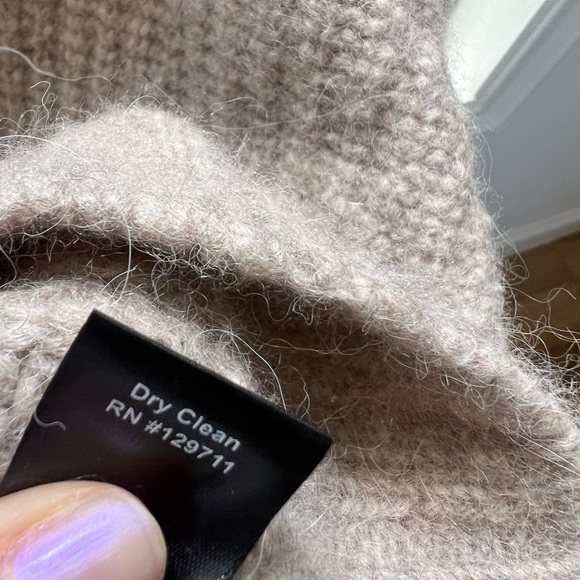 Jenni Kayne Oversized Cashmere Fisherman Sweater - size small but fits like XS - Picture 9 of 13